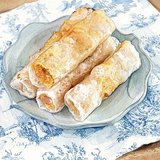 Хрустящие роллы с сыром и курицей на сковороде